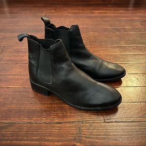 Chelsea Boots